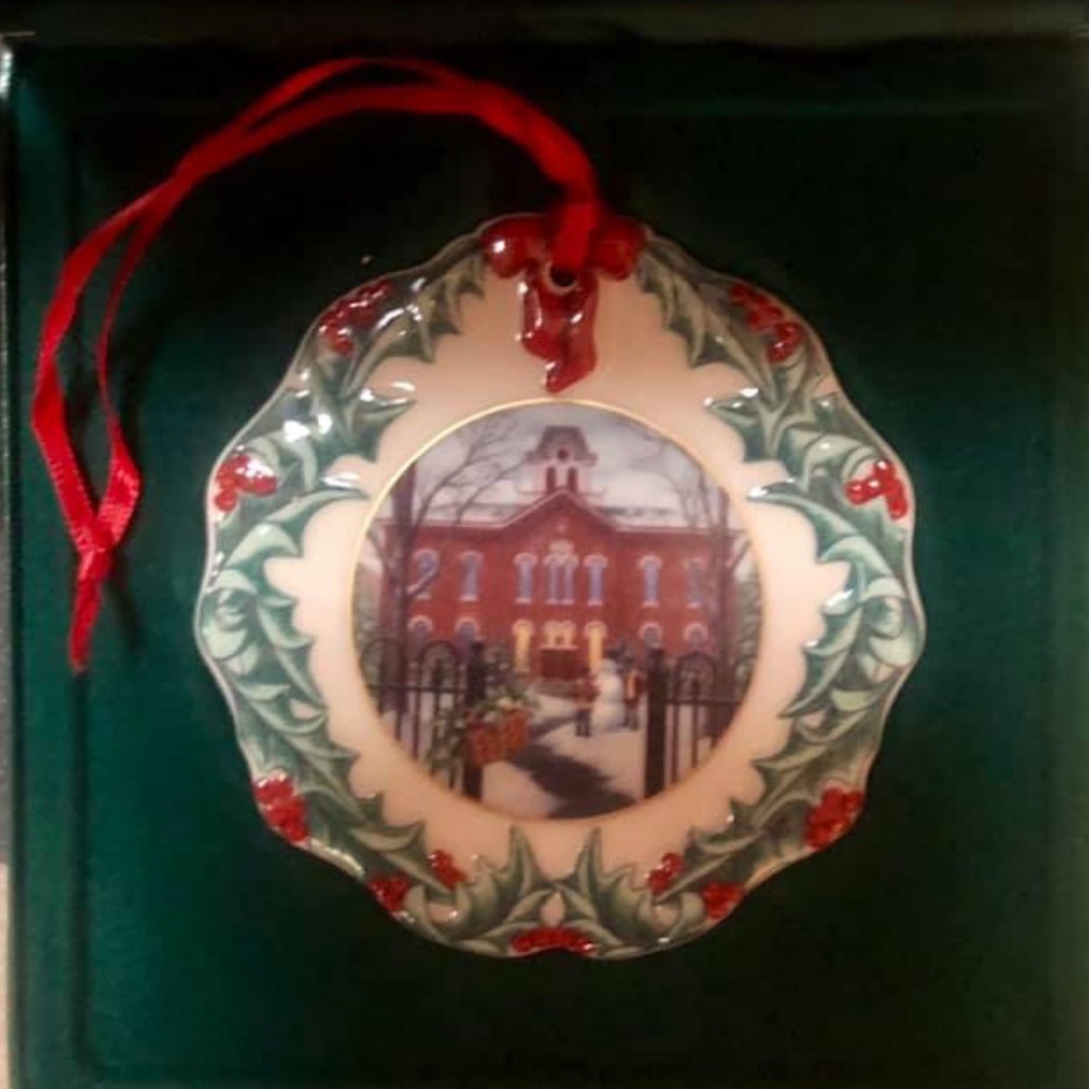 Set of 4 Longaberger Collectors Cl Ornaments 96-99